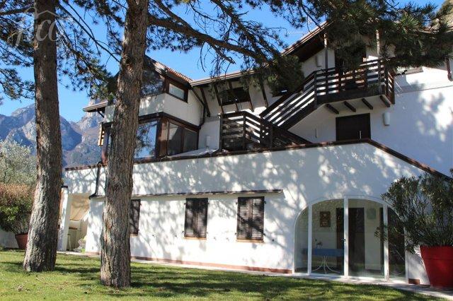 Itálie - Lago di Garda 415 H 2