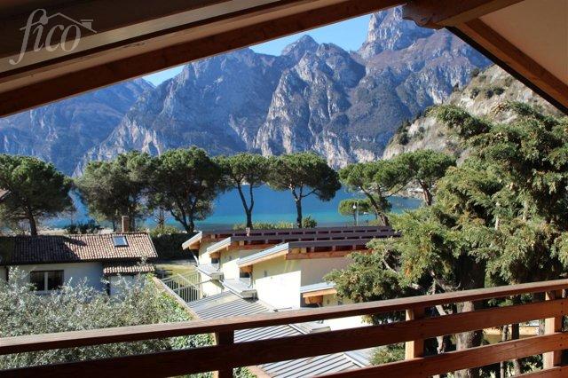 Itálie - Lago di Garda 415 H 4