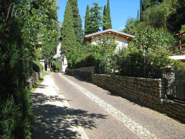 Itálie - Lago di Garda 415 H 3