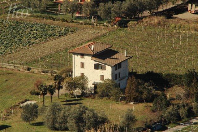 Itálie - Lago di Garda 415 H 1