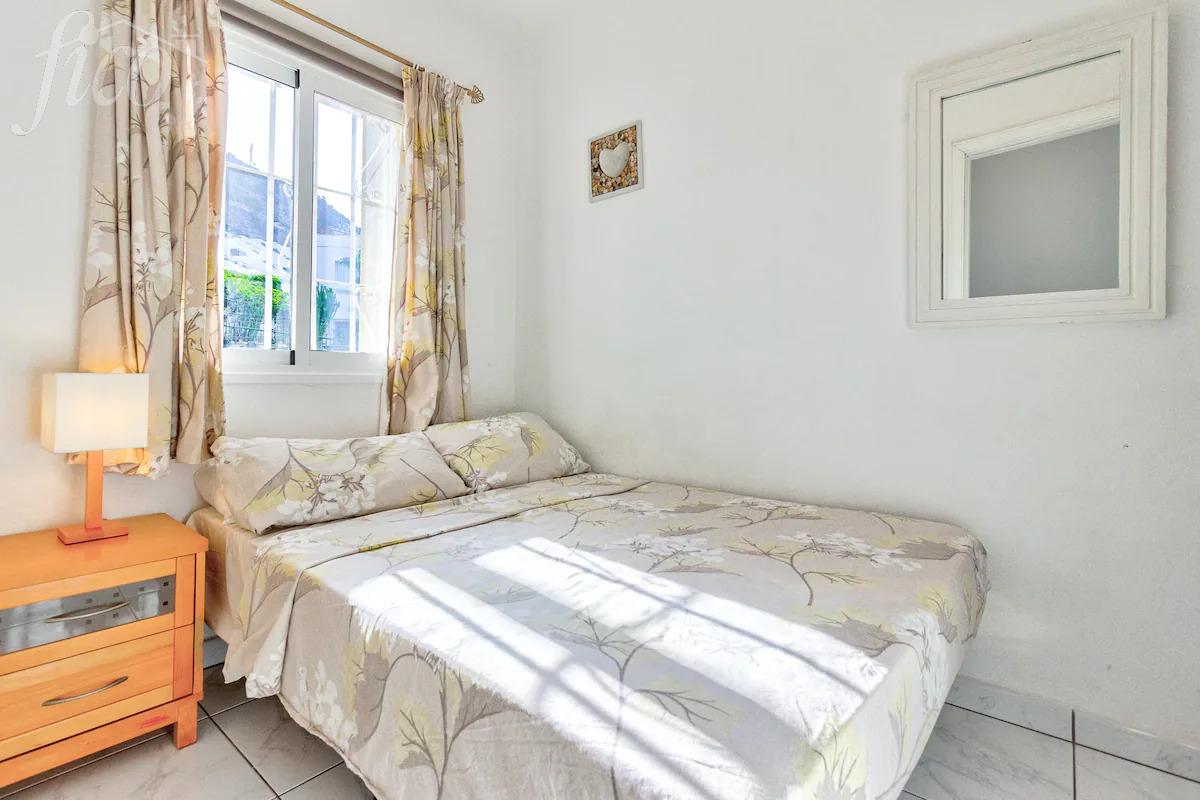 Apartmán s bazénem, parkování a výhledem na oceán a se 2 ložnicemi 3