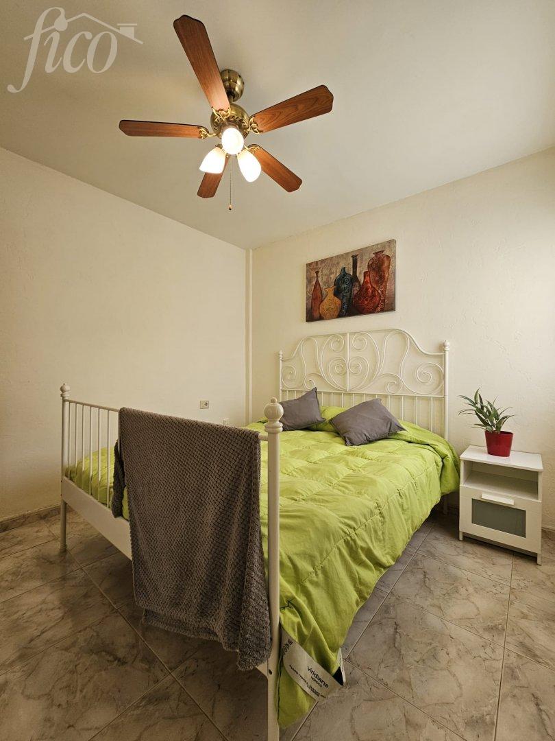 Útulný byt se 3 ložnicemi a garážovým stáním v klidné zóně v La Camella, Arona 6