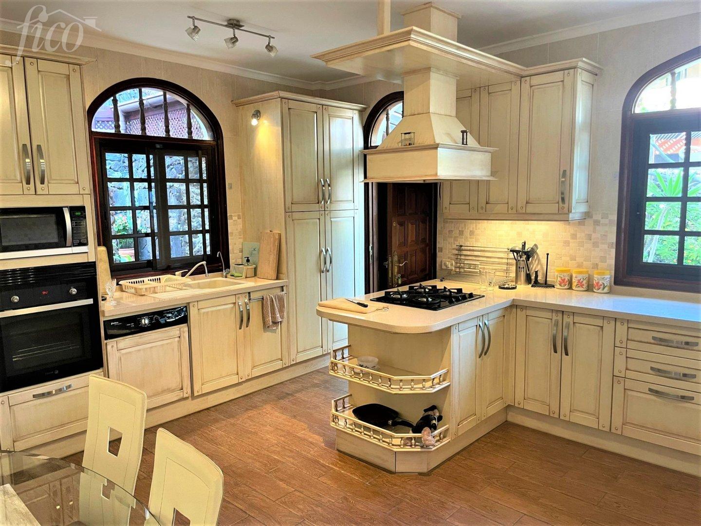 Tenerife - San Eugenio Alto 4